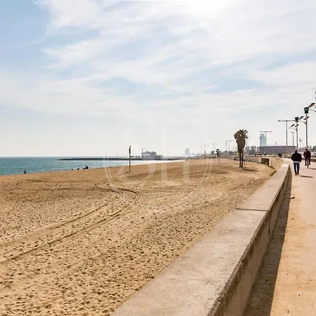 Beachfront With Terrace For 8 شقة برشلونة