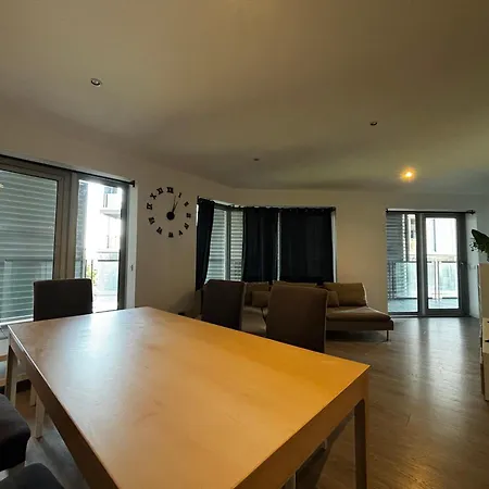 Beachfront With Terrace For 8 *