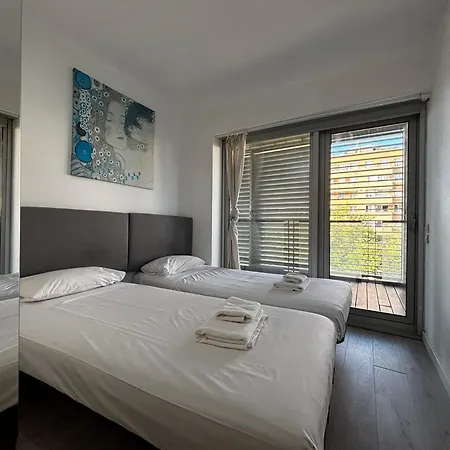 Beachfront With Terrace For 8 * Barcelona
