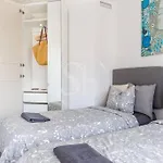Beachfront With Terrace For 8 Barcelona