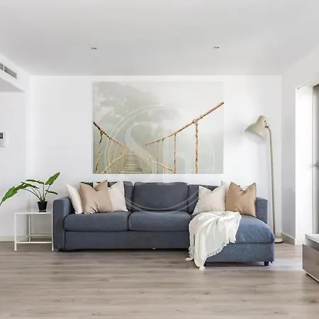 Beachfront With Terrace For 8