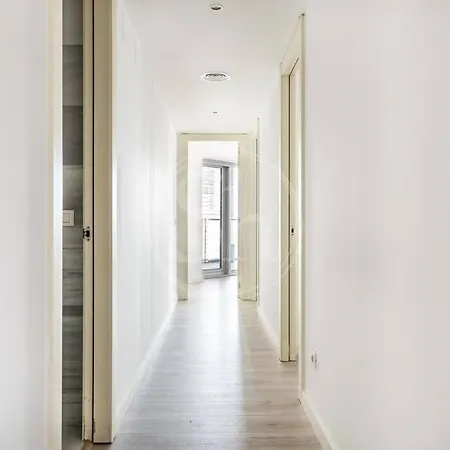 Apartment Beachfront With Terrace For 8 *