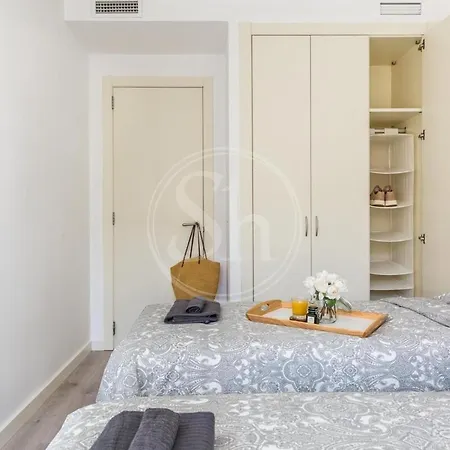 Beachfront With Terrace For 8